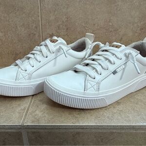 Reef White Leather Sneakers